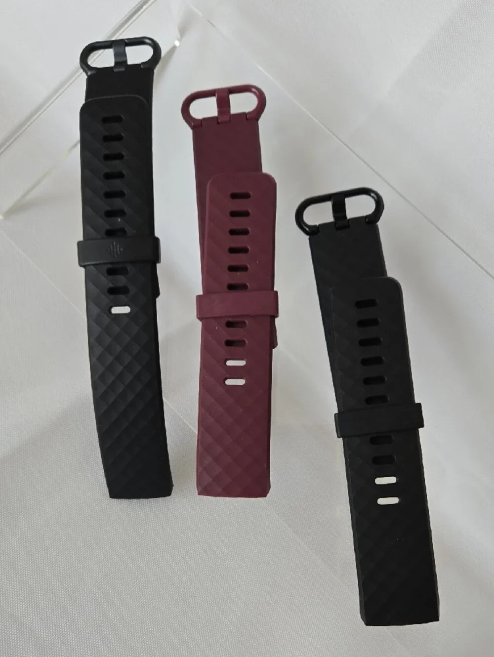 Fitbit Charge 3 Replacement Bands – Black & Burgundy – Textured Silicone – S & L
